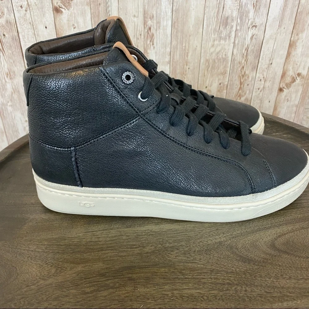 UGG Men’s Cali High Top Leather Sneaker Size 8‎